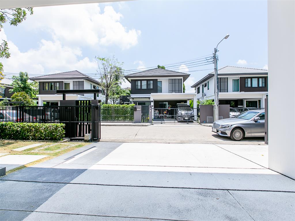 Plus Property
